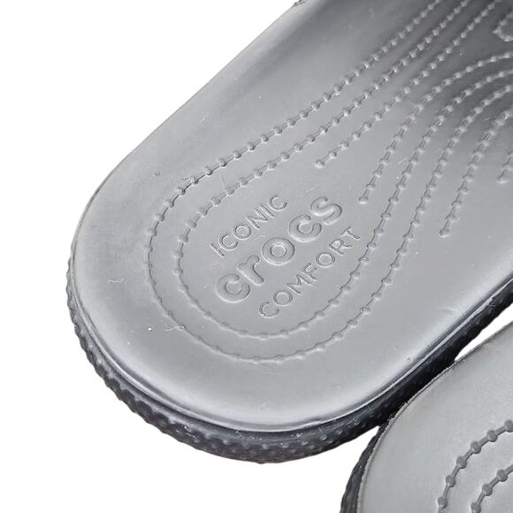 CROCS MENS 11 WOMEN 9 SLIDE SANDAL BLACK OUTDOOR WATER PROOF ATHLEISURE GYM READ - Picture 6 of 7